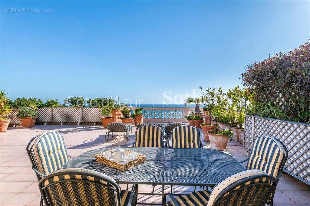 Appartement à CAP-D'AIL