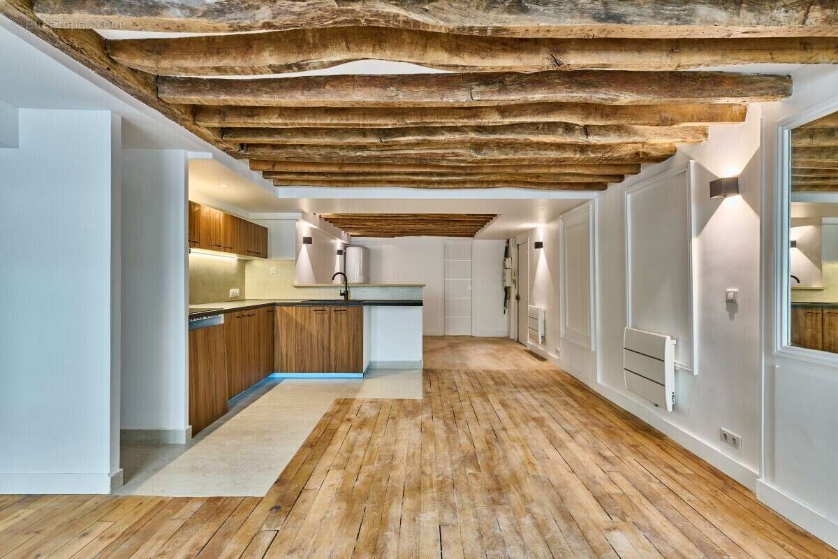 Appartement à PARIS-2E