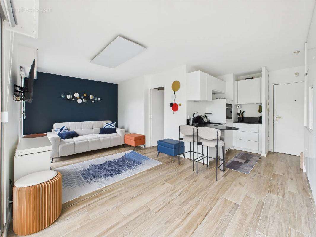 Appartement à MONTROUGE