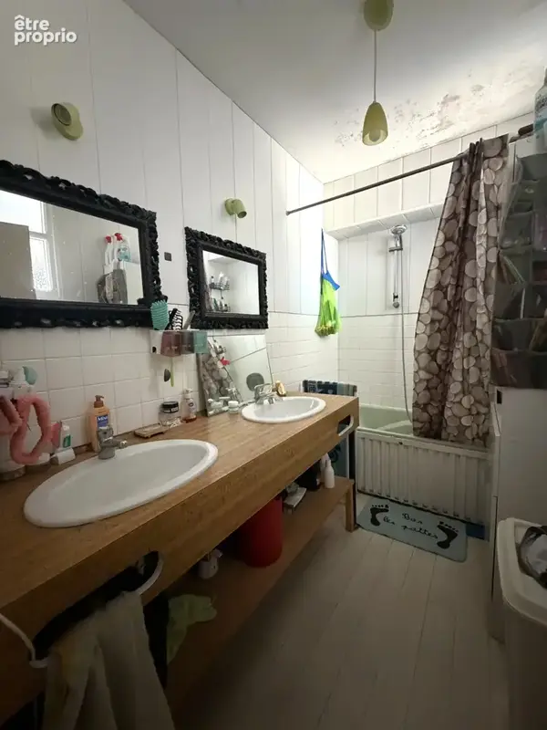 AIZENAY plein centre-ville, local commercial + appartement loué - photo 15