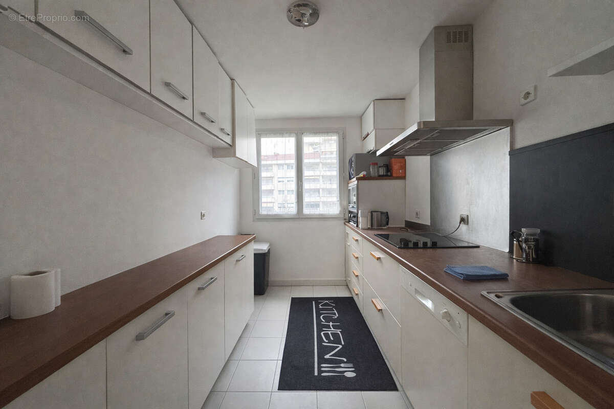 Appartement à MARSEILLE-8E