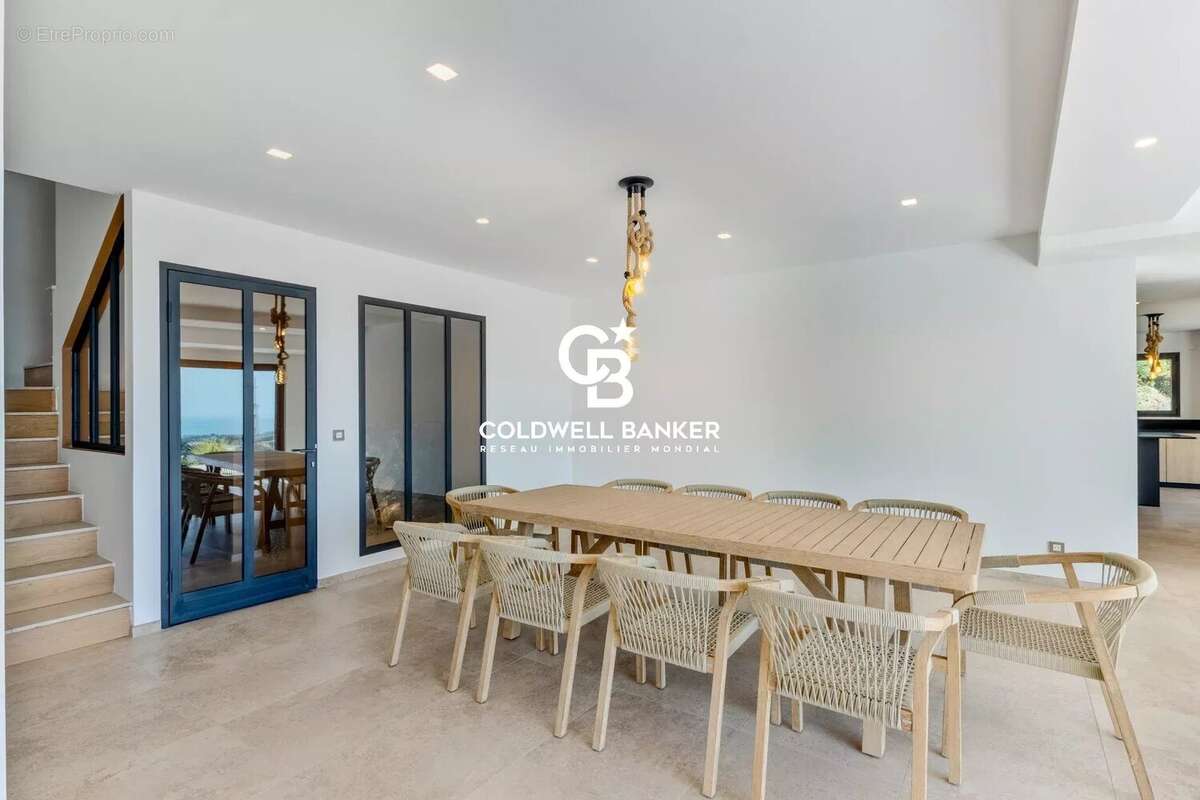 Maison à CAVALAIRE-SUR-MER