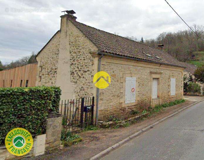 Maison à CENAC-ET-SAINT-JULIEN