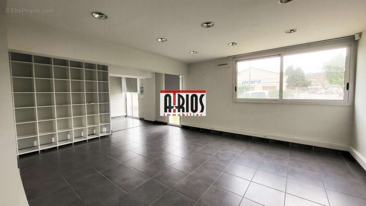 Commerce à SANARY-SUR-MER