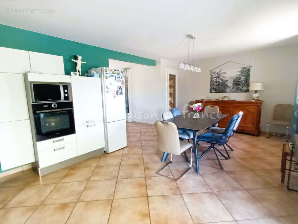 Maison à VARENNES-SUR-ALLIER