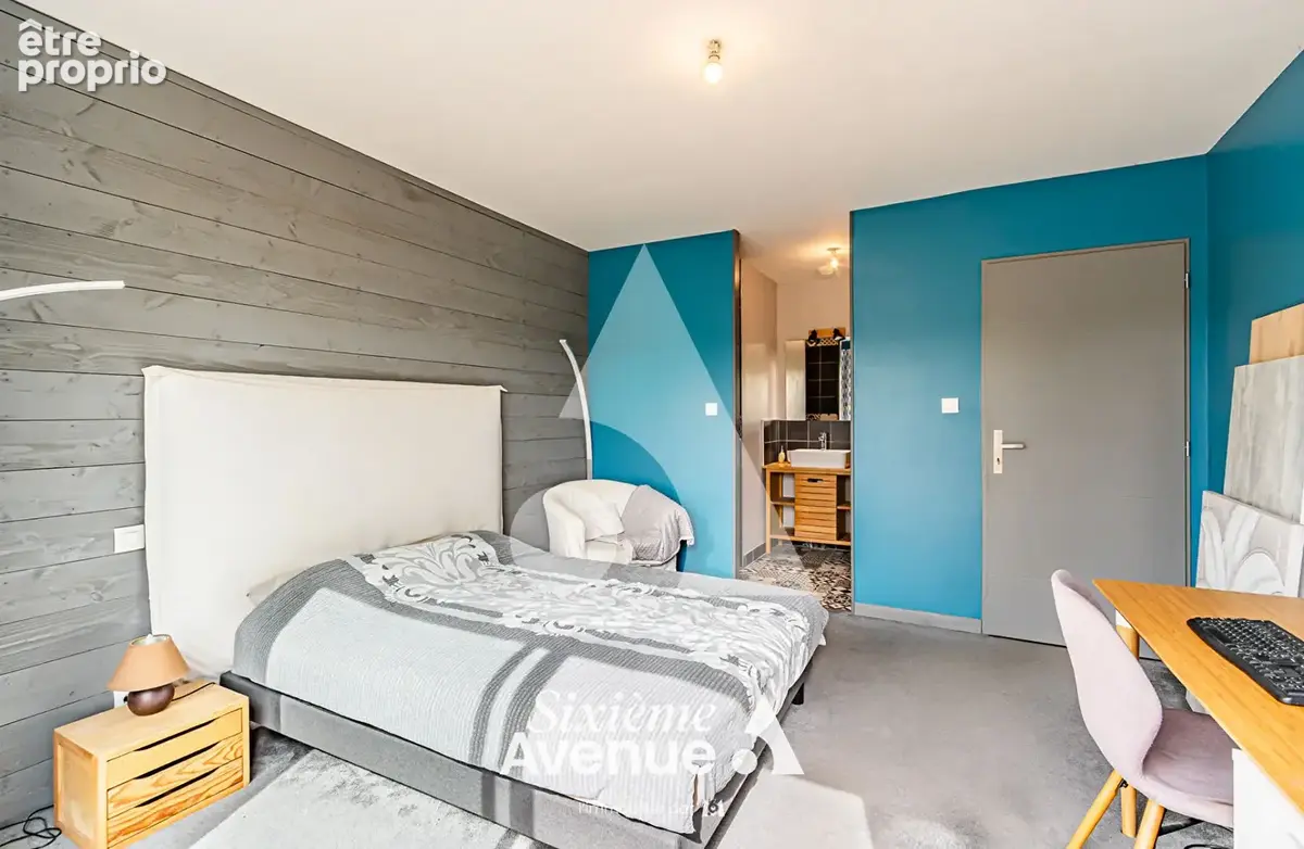 Ancien cuvage rénové de 186 m² au coeur de Charnay, Piscine, 5 chambres, Vue remarquable - photo 8