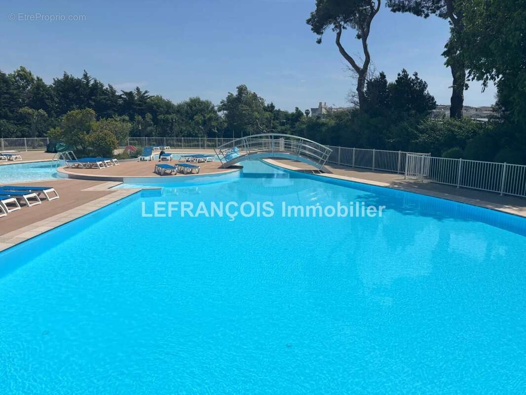 Appartement à MANDELIEU-LA-NAPOULE