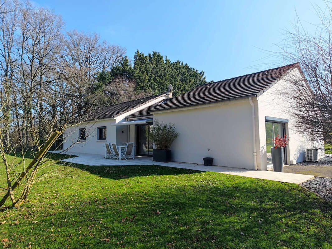 Maison à FLEURY-SUR-LOIRE