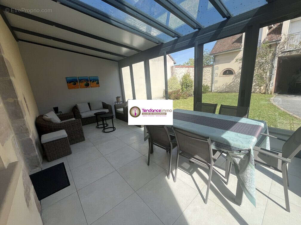 Maison 234 m² à Le Mele-Sur-Sarthe  - photo 4