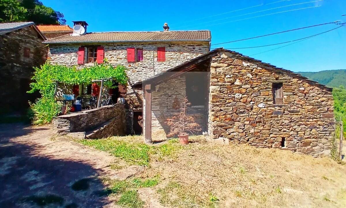 Maison à SAINT-ANDRE-DE-LANCIZE