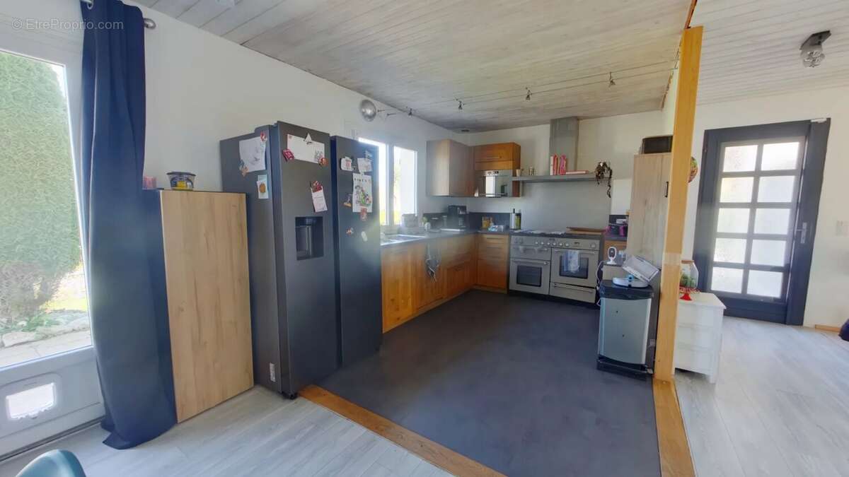 Maison individuelle avec belle superficie et parcelle - photo 4