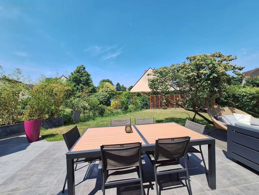 Maison à CROISSY-SUR-SEINE