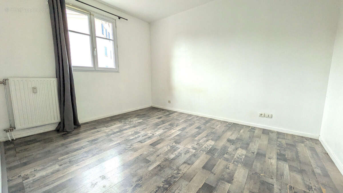 Appartement à ERAGNY