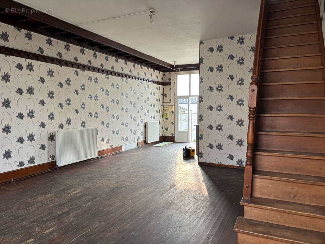 Maison à LA CAPELLE