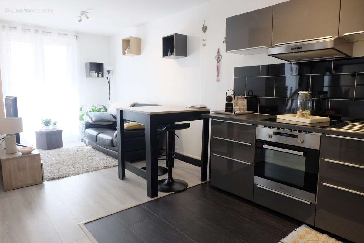 Appartement à VILLEPREUX