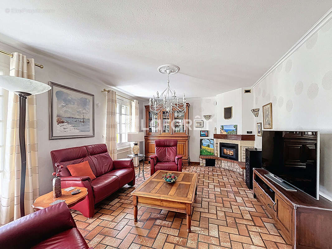 Maison à SAINT-GEORGES-DES-GROSEILLERS