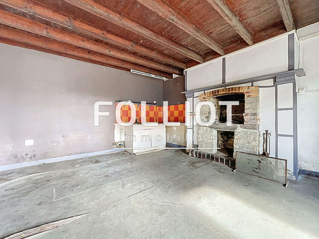 Maison à SAINT-SAMSON-DE-BONFOSSE