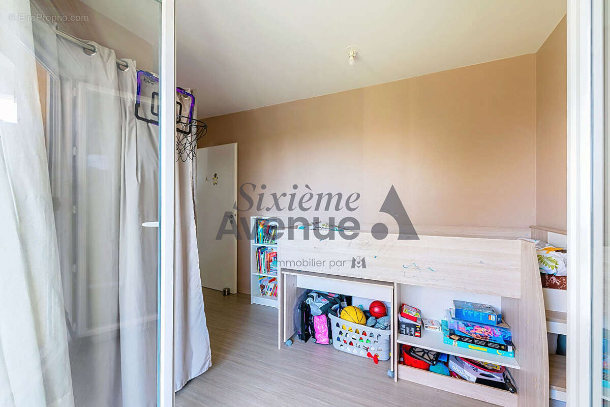 Appartement à NEUILLY-SUR-MARNE