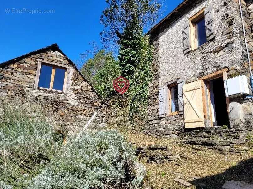 Maison à LE PORT