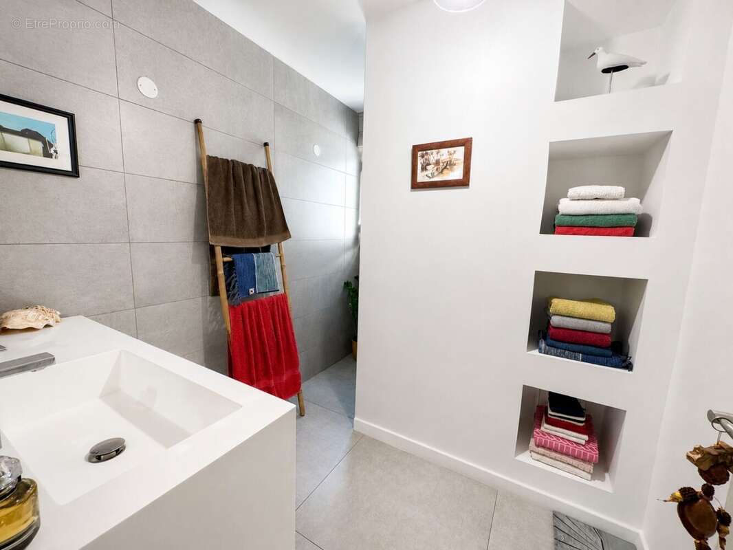 Appartement à SAINT-DENIS