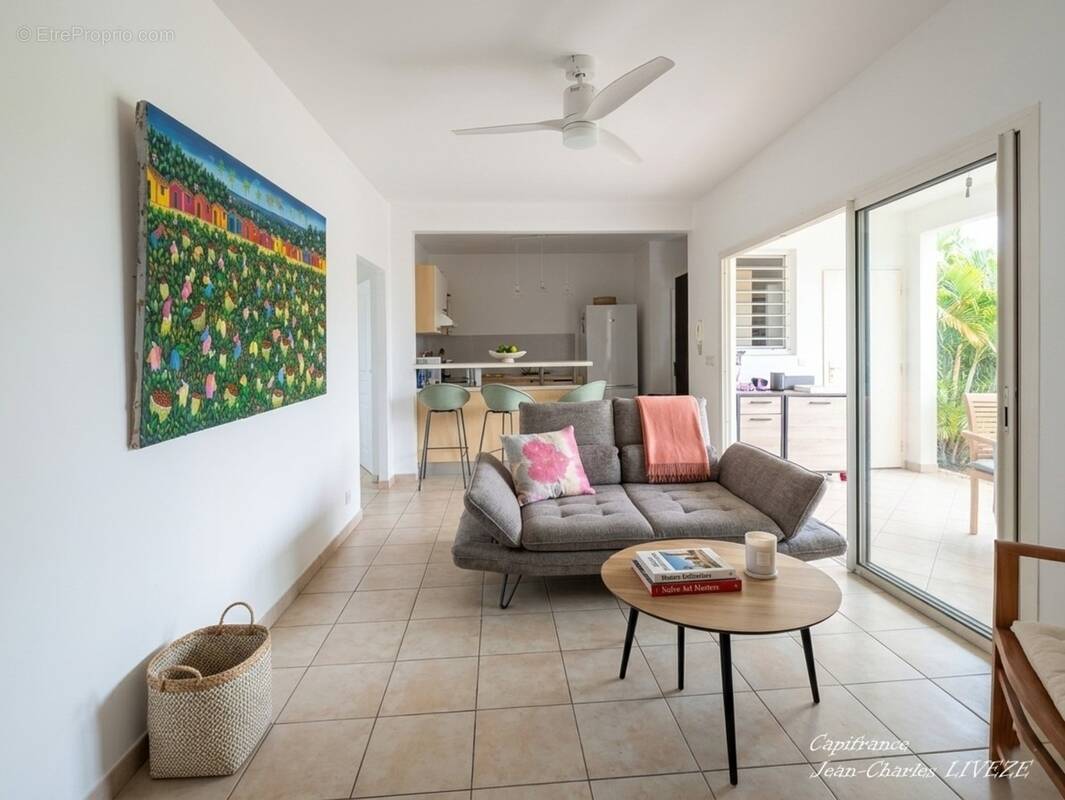 Appartement à BAIE-MAHAULT