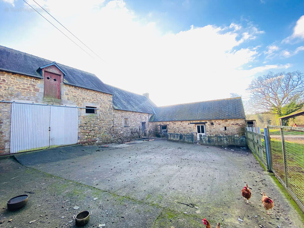 Maison à BAINS-SUR-OUST