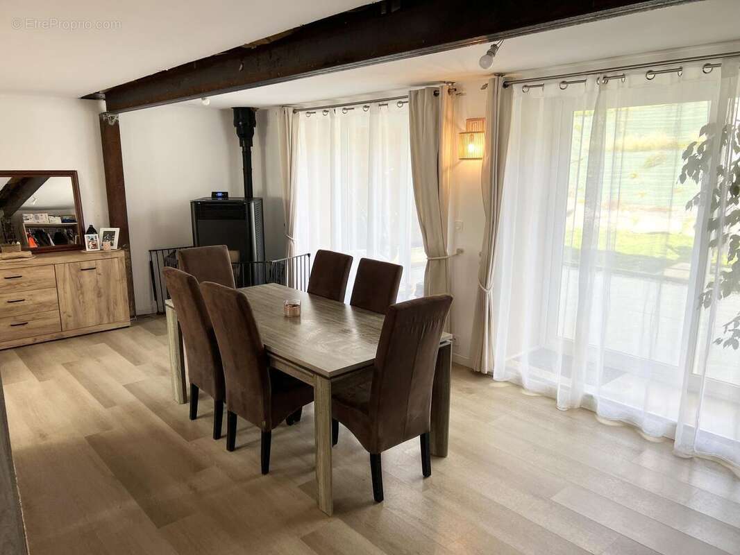 Photo 3 - Maison à ROUGEMONT-LE-CHATEAU