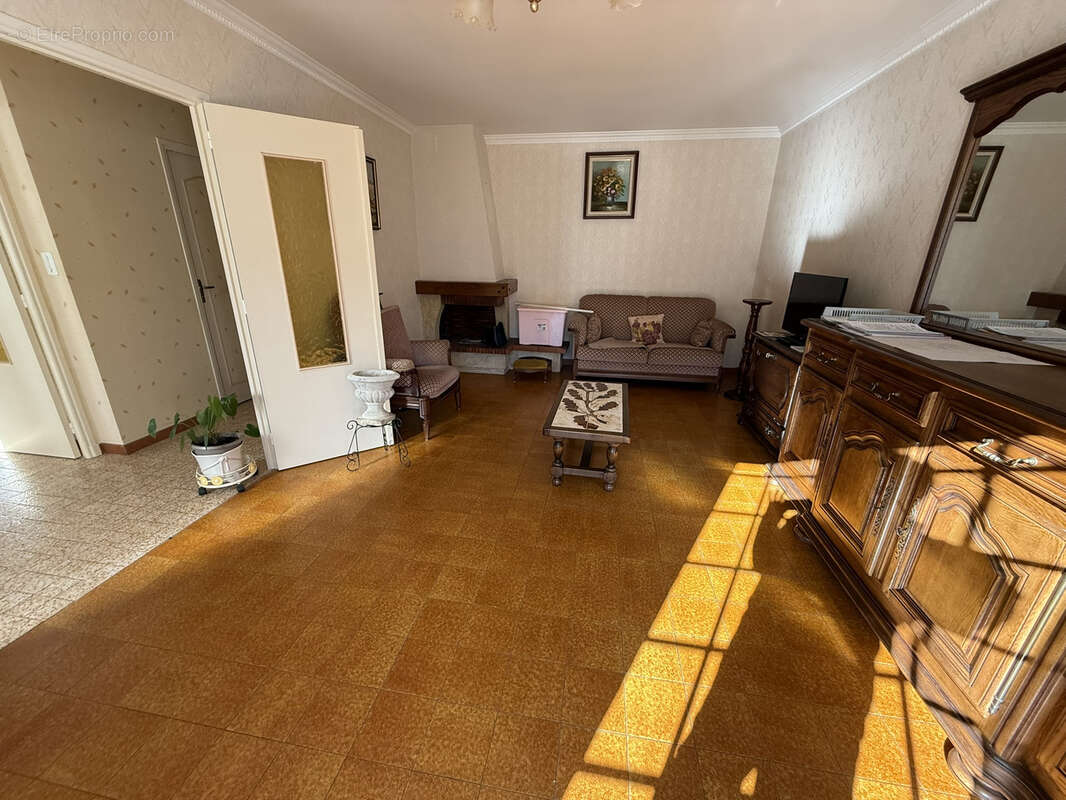 Maison à BELLERIVE-SUR-ALLIER