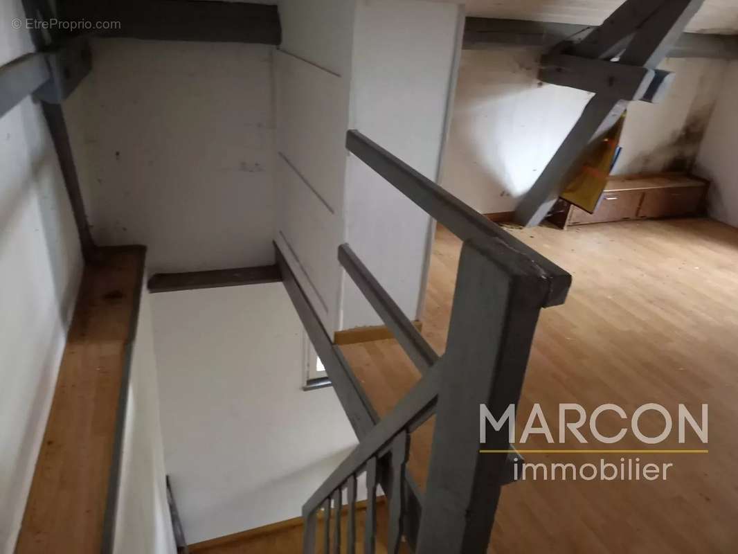 Maison à LA VILLENEUVE