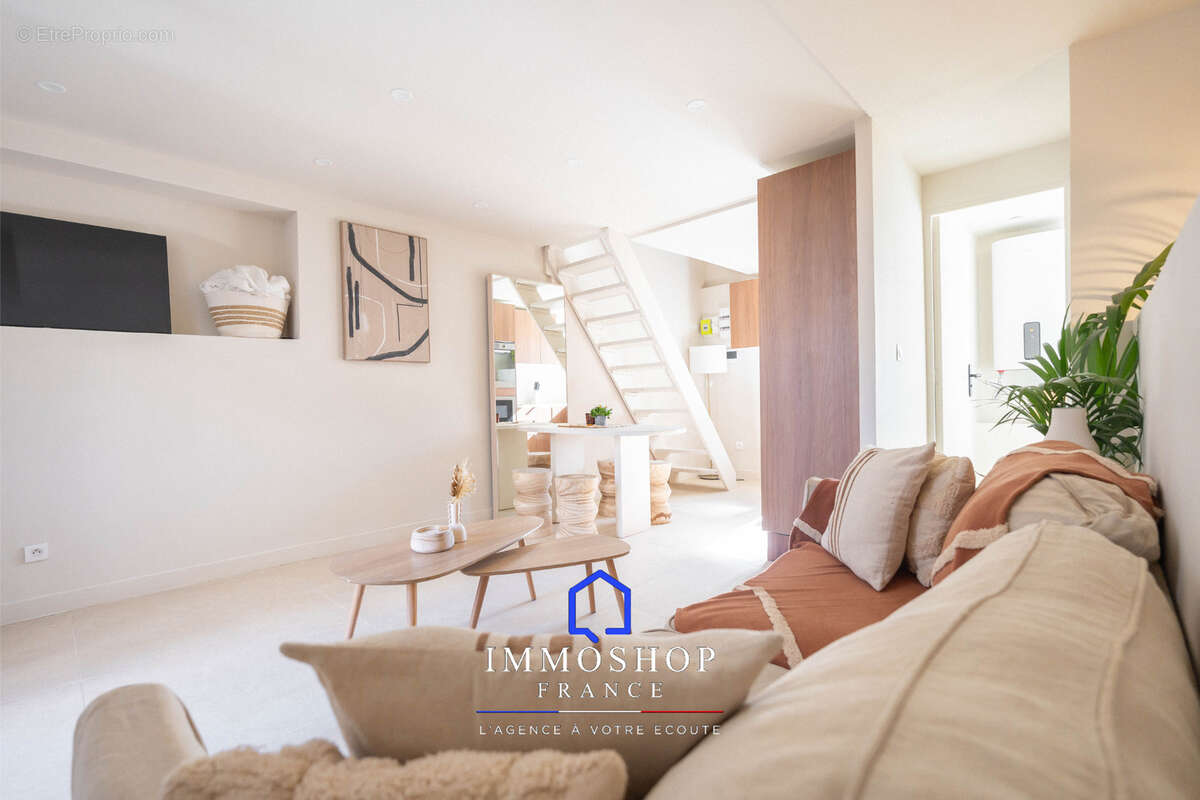 Appartement à MARSEILLE-5E