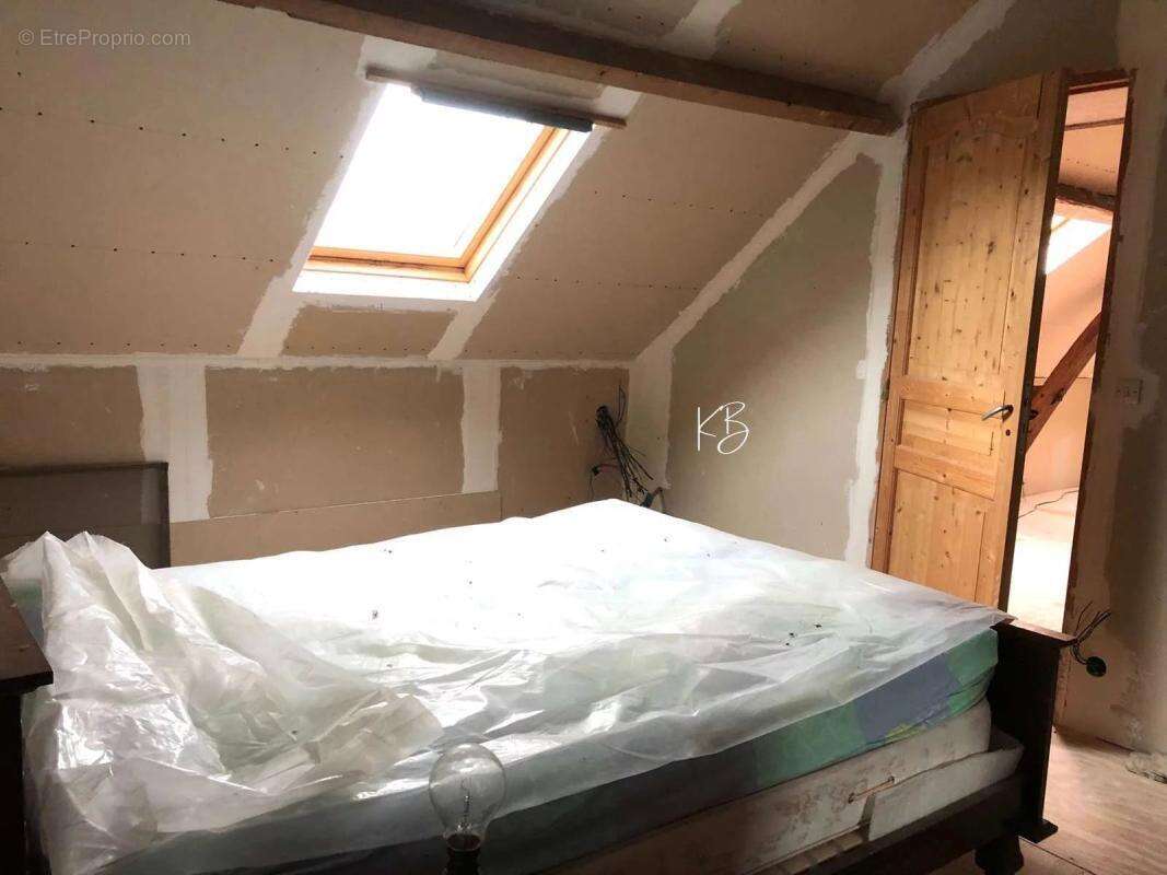 Maison à SAINT-GERMAIN-DE-COULAMER