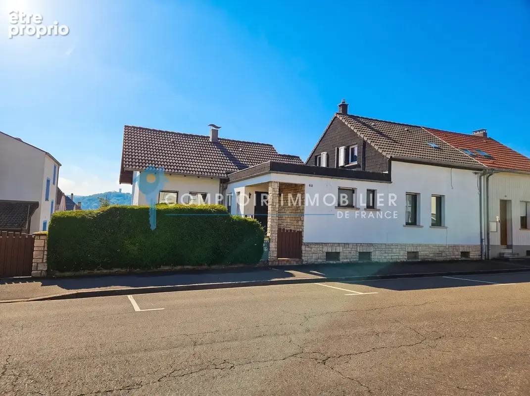 FORBACH BELLEVUE   Belle maison avec balcon, vue sur le Schloss et terrain de 592 m2 - photo 2