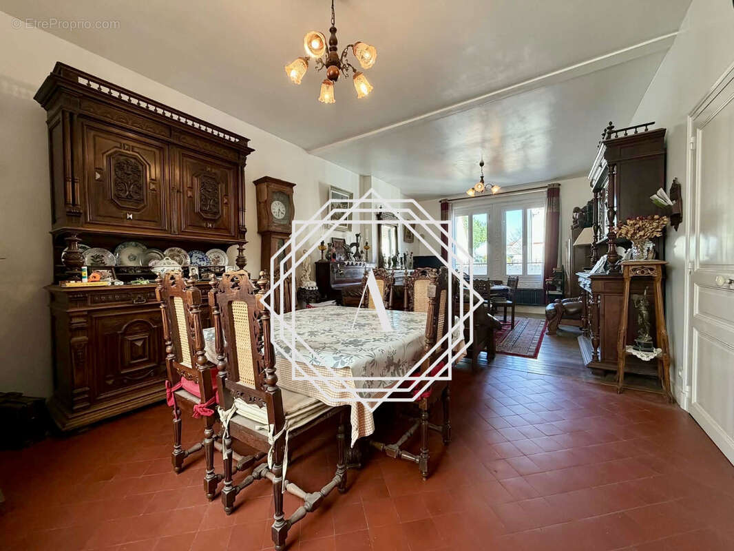 Maison à SAINT-CREPIN-IBOUVILLERS