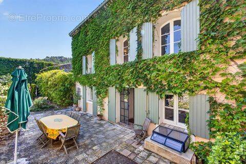 Maison à FAYENCE