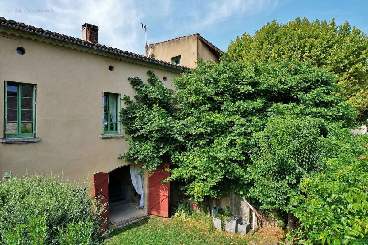 Maison à UZES