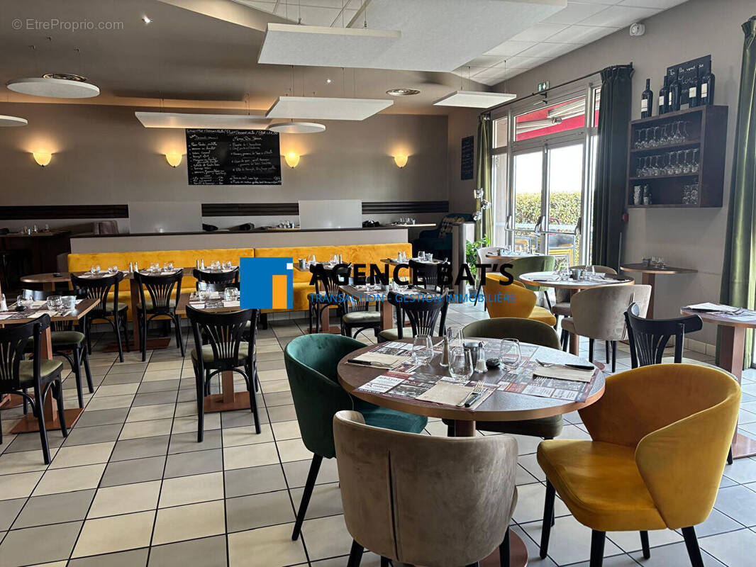 Photo 1 - Commerce à COURNON-D'AUVERGNE