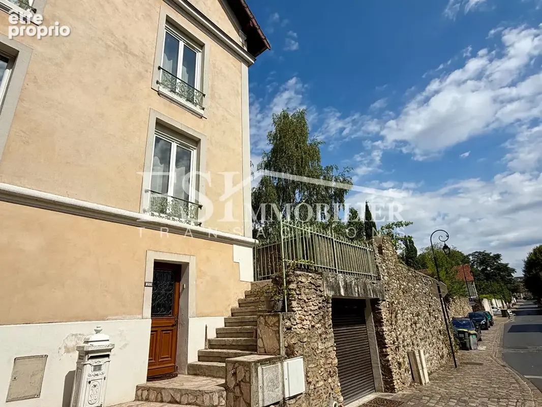 Maison Saint Prix 5 pièces -118 m2 - Belle vue - Vieux village - photo 1