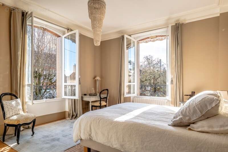 Maison à MANTES-LA-JOLIE