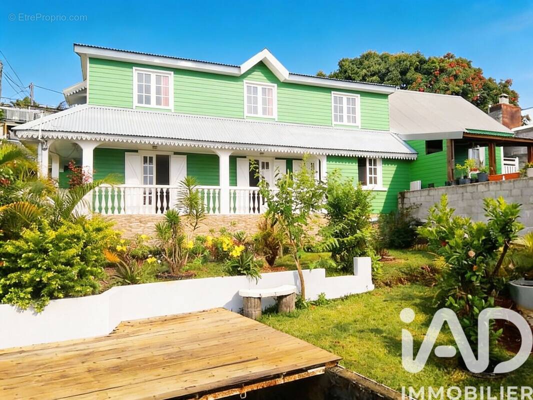 Photo 1 - Maison à SAINT-JOSEPH