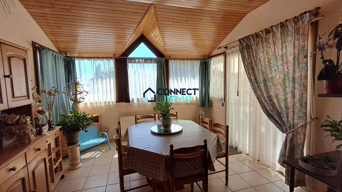 Maison 106 m² à Langonnet  - photo 5