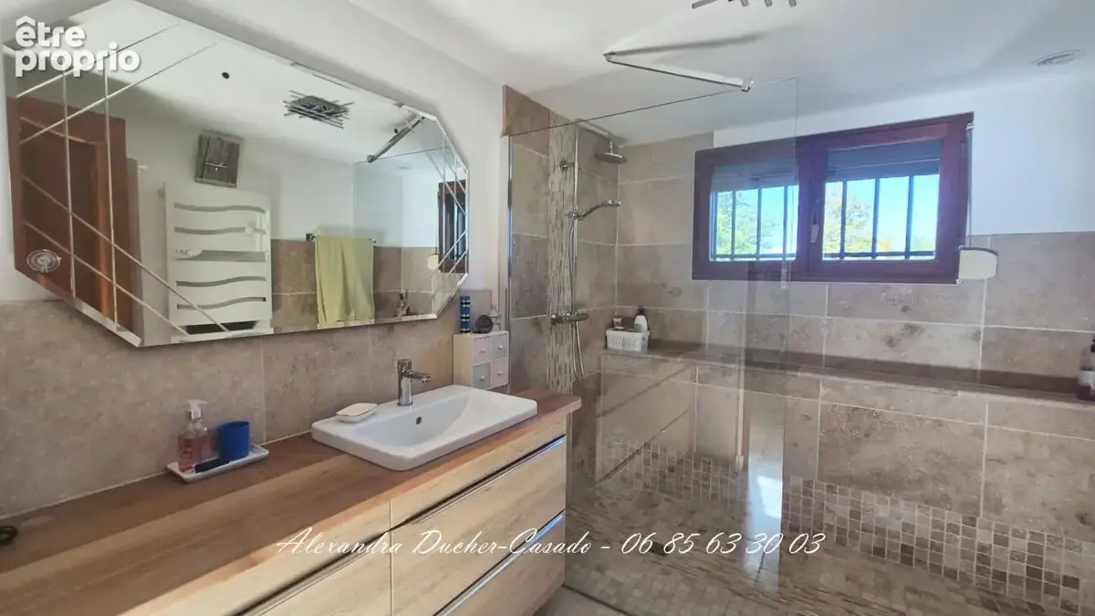 Maison d'habitation avec atelier et annexes - photo 10