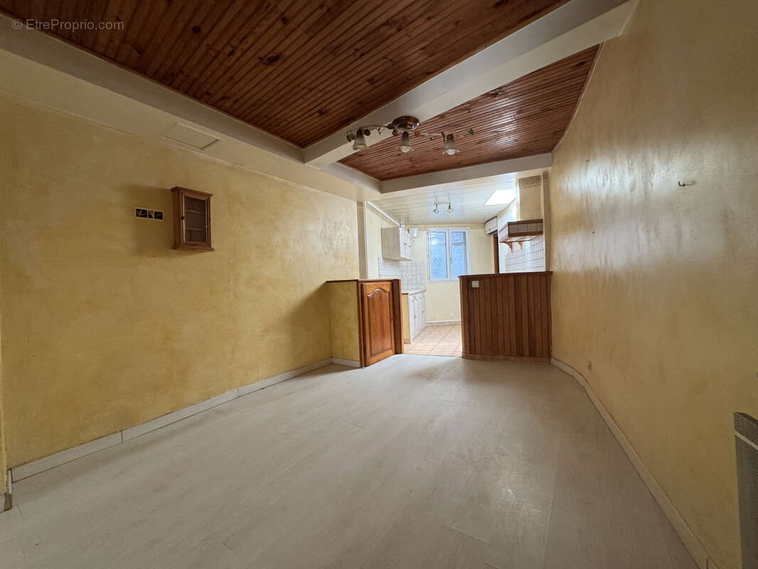 Maison de village avec terrasse et garage à Coursan (11110) - photo 12