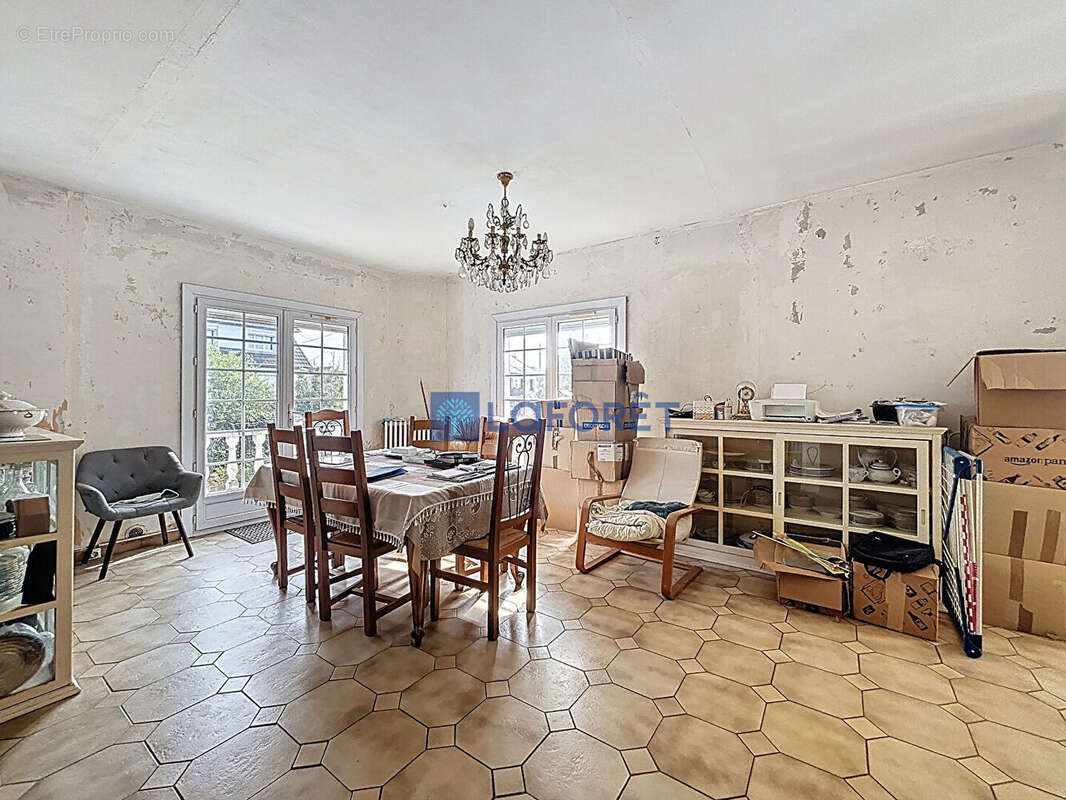 Maison à SAVIGNY-SUR-ORGE