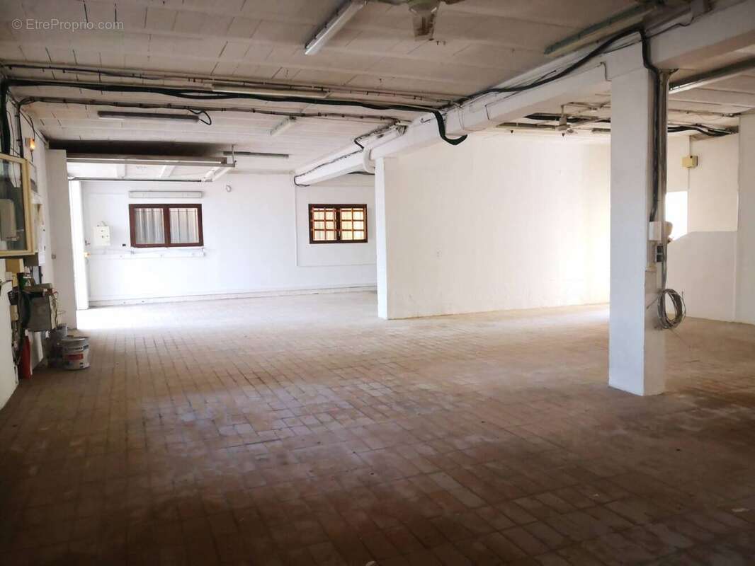 Autre à ROQUEBRUNE-SUR-ARGENS