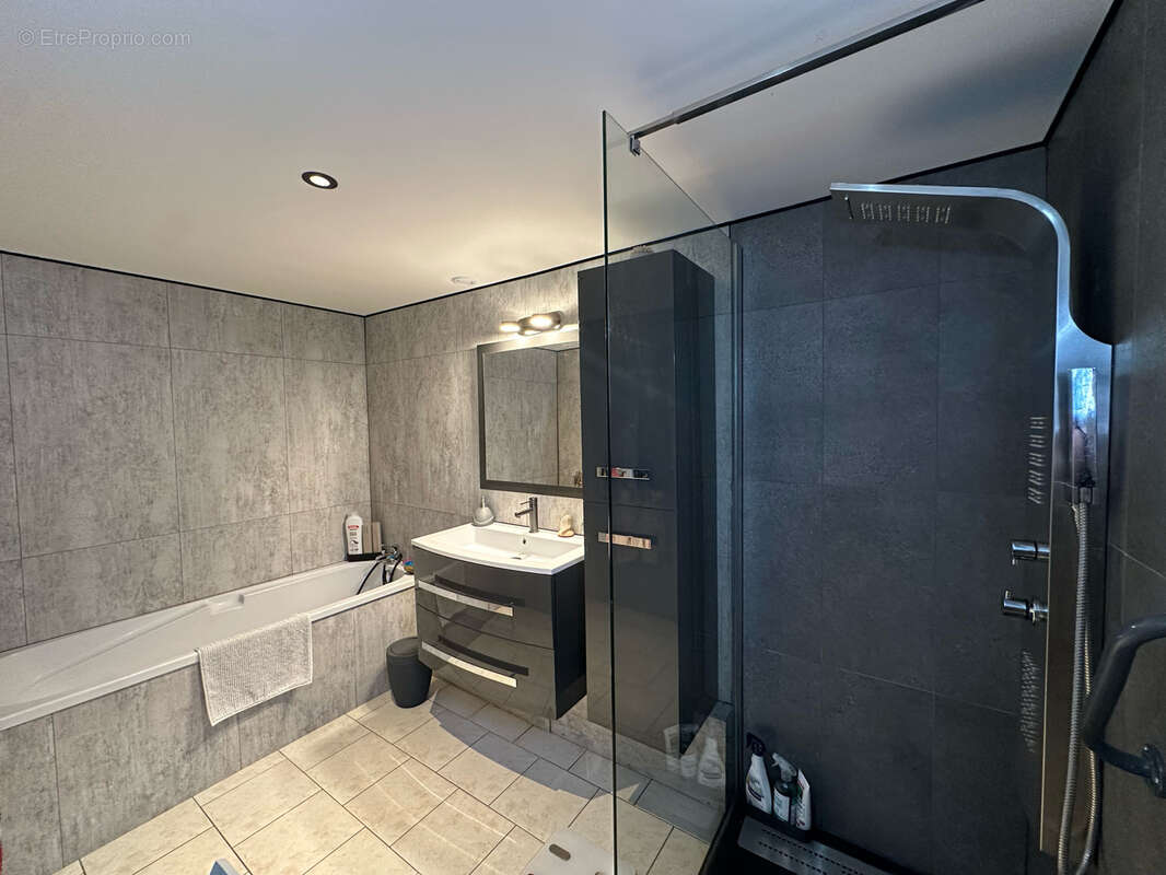 Maison familiale - 6 chambres - 225 m2 - photo 8