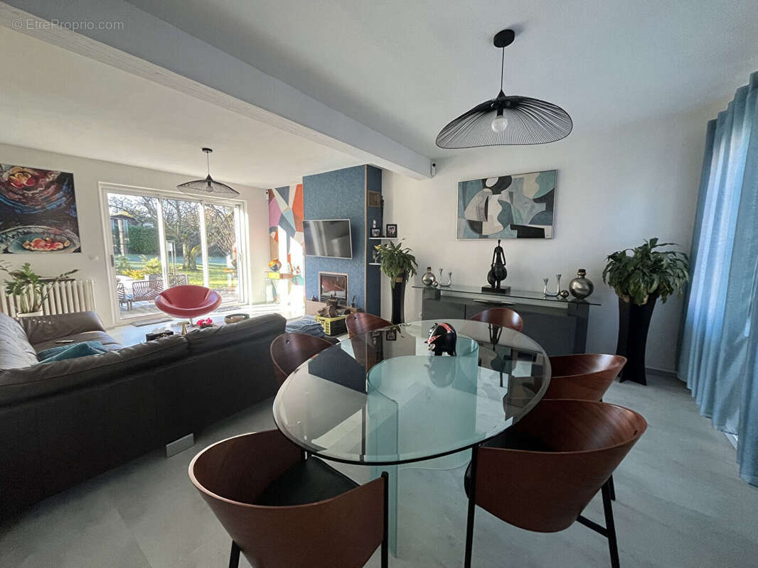 Maison à MONTCEAU-LES-MINES