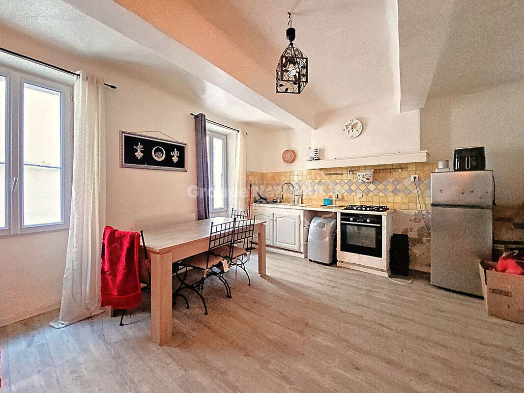 Maison à SAINT-PAUL-EN-FORET