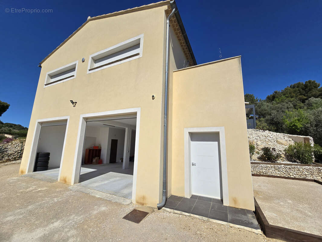 Maison à CAUMONT-SUR-DURANCE
