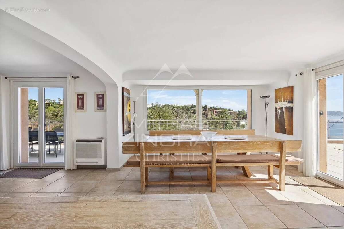 Proche Cannes - Théoule-Sur-Mer - Élégante maison familiale avec vue mer - photo 5