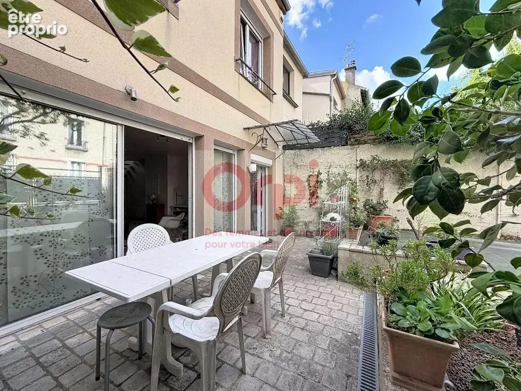 ISSY ST-ETIENNE Maison 5 pièces 4 chambres 133 m² - photo 19